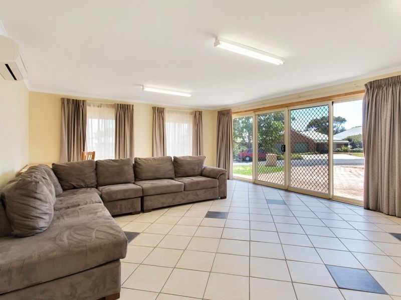 24 Cobby Drive, Modbury Heights SA 5092