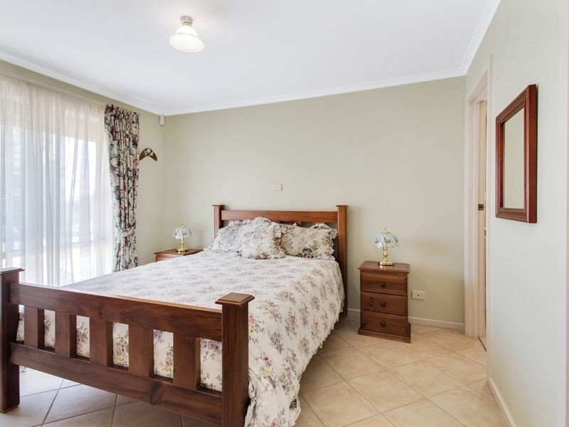 24 Cobby Drive, Modbury Heights SA 5092