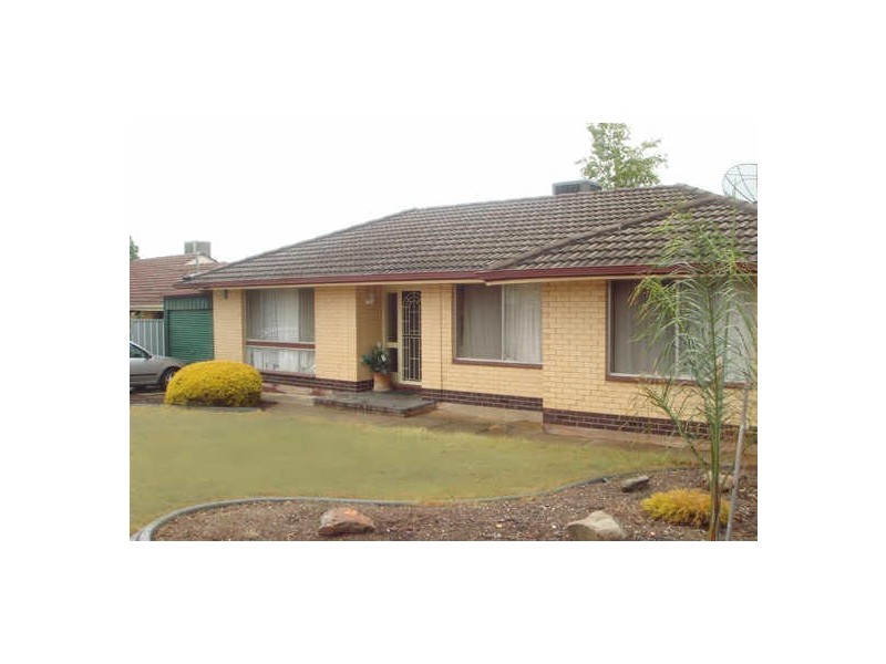 16 Eyre Crescent, Valley View SA 5093