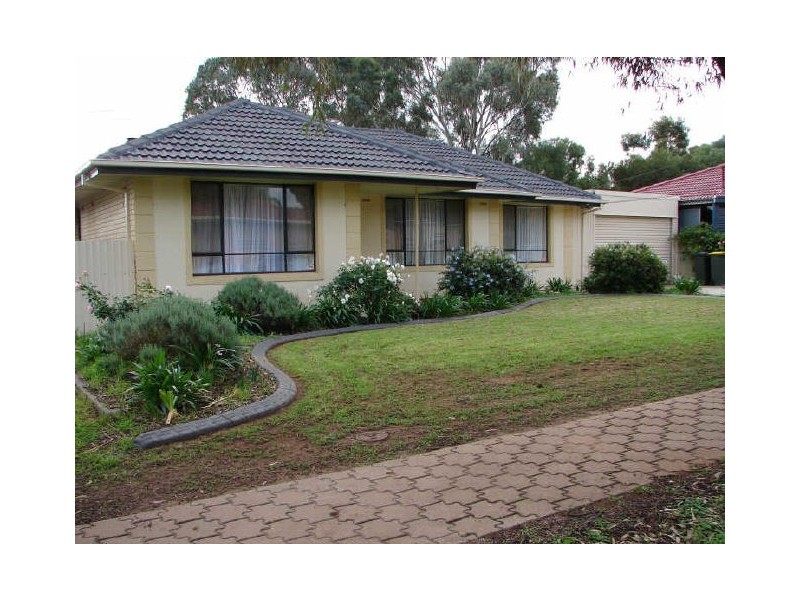 18 Snowdon Ave, Salisbury East SA 5109