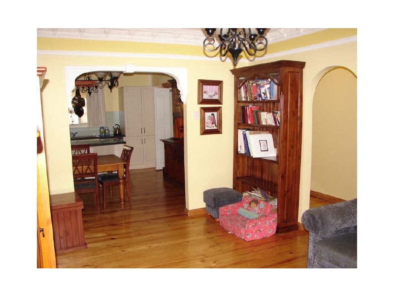 18 Snowdon Ave, Salisbury East SA 5109