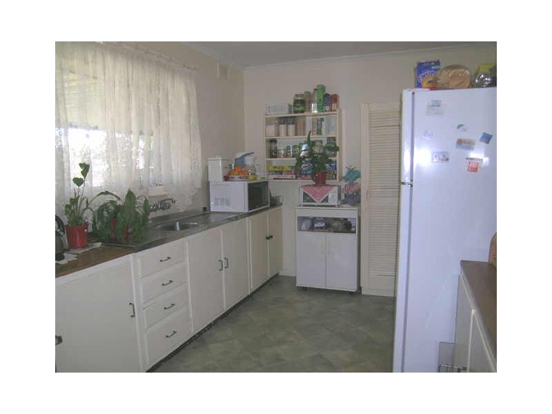 6 Preston Street, Elizabeth Downs SA 5113