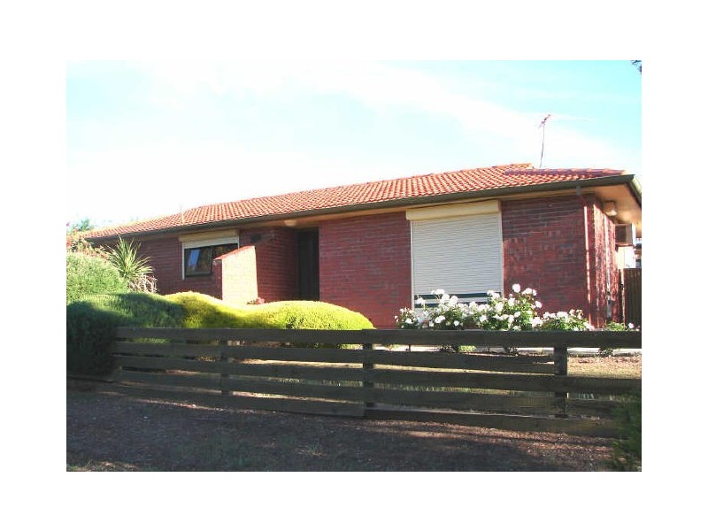 5 Hilliard Place, Para Vista SA 5093