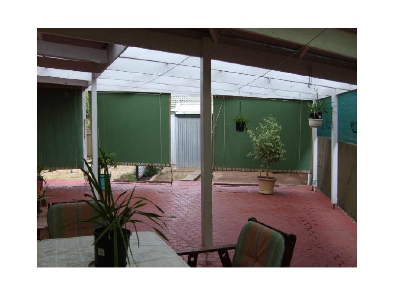 10 Helen Terrace, Valley View SA 5093