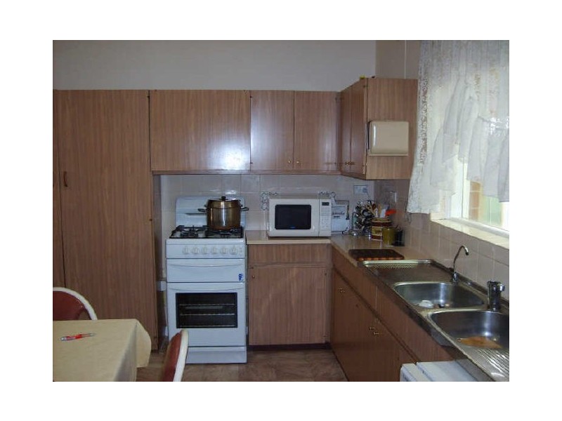 10 Helen Terrace, Valley View SA 5093