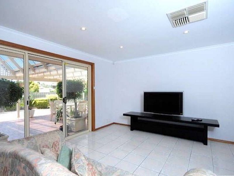 9 Gibson Court, Golden Grove SA 5125