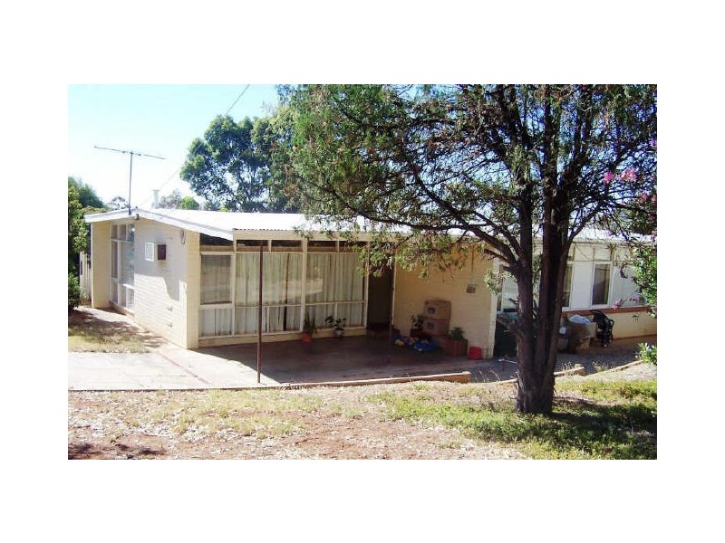 14 Julie Road, Para Hills SA 5096