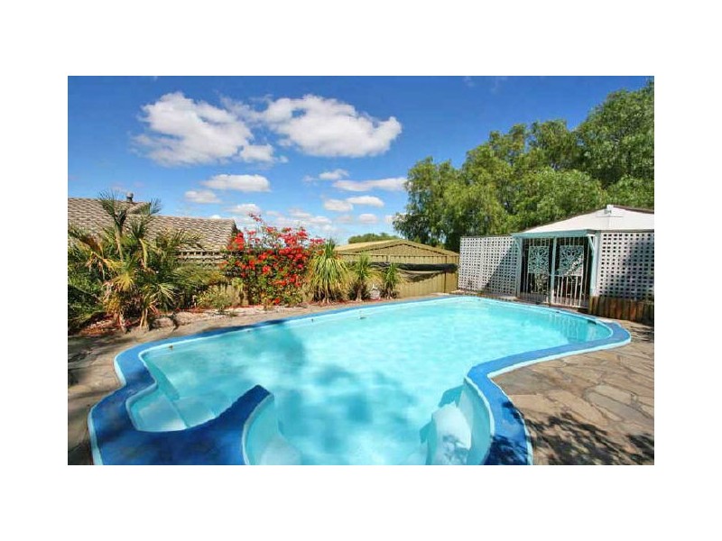 25 Baraga Grove, Modbury Heights SA 5092