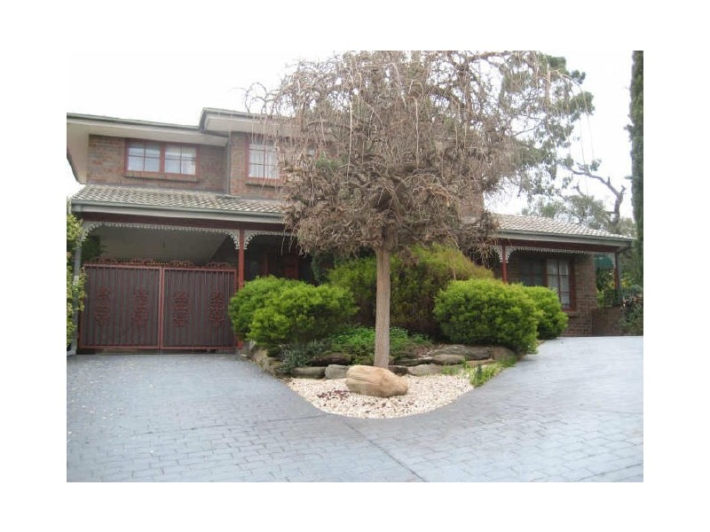 25 Baraga Grove, Modbury Heights SA 5092