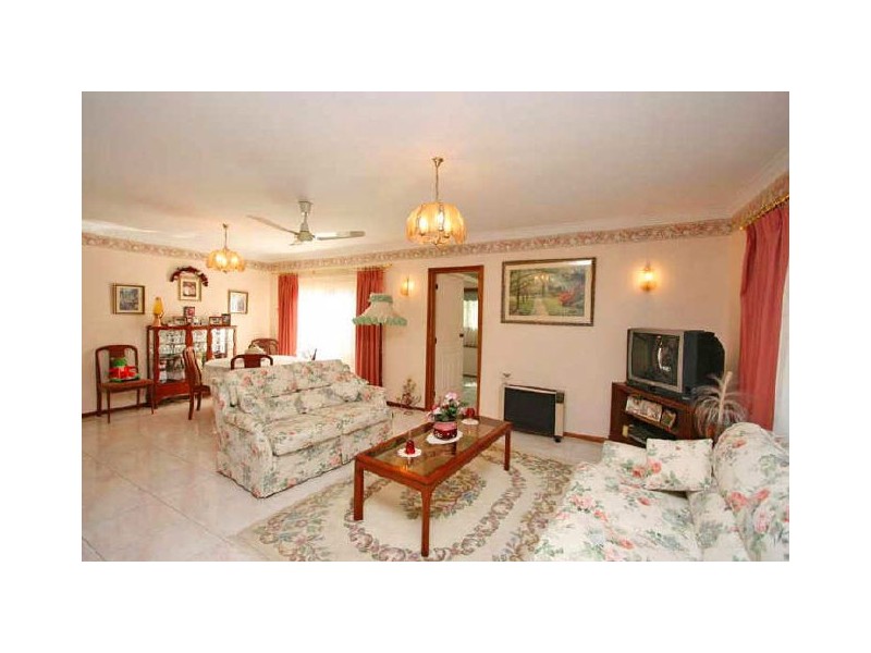 25 Baraga Grove, Modbury Heights SA 5092