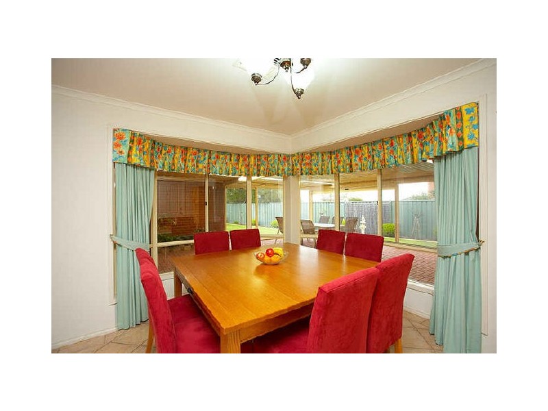 7 Portsmouth Pde, Gulfview Heights SA 5096