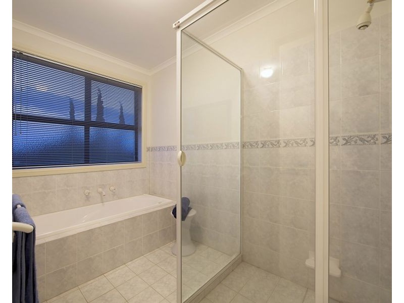 2 Bernacchi Court, Greenwith SA 5125