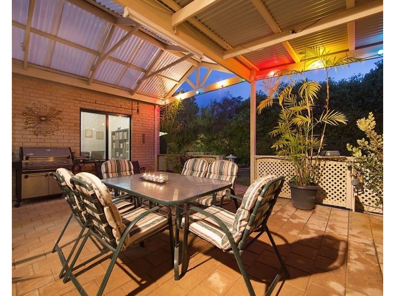 2 Bernacchi Court, Greenwith SA 5125