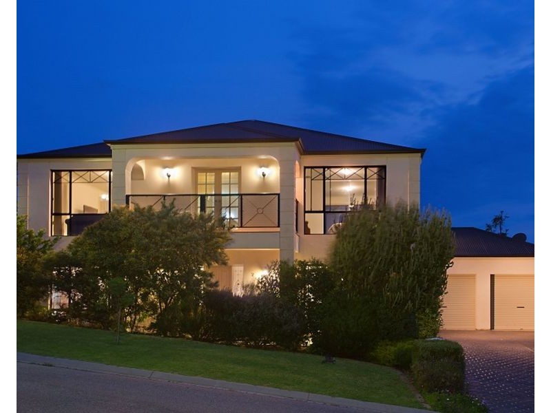 2 Bernacchi Court, Greenwith SA 5125