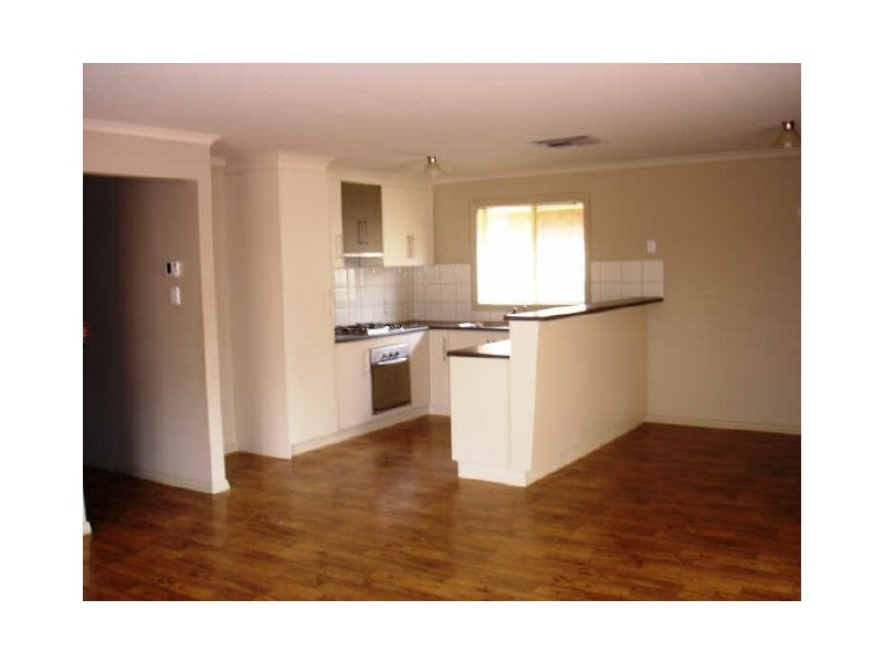 42 Charta Circuit, Smithfield SA 5114