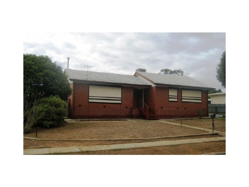 2 Royston Avenue, Ingle Farm SA 5098