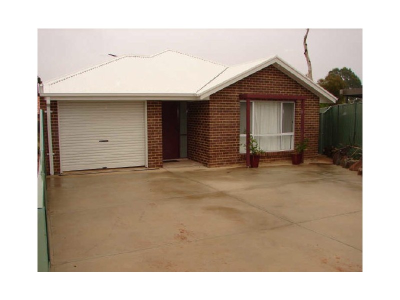 32 Trafalgar Drive, Elizabeth Park SA 5113