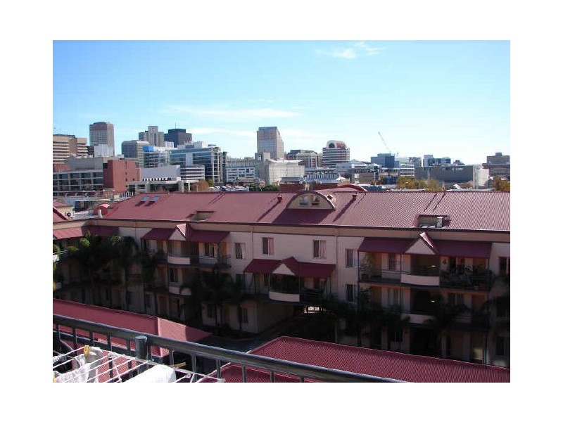Unit D38/17 Eden Street, Adelaide SA 5000