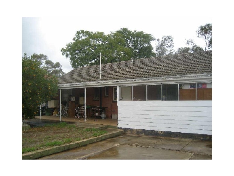 38 Campbell Drive, Para Hills SA 5096