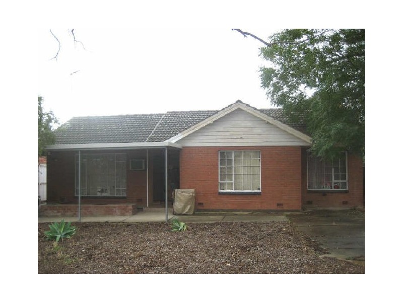 38 Campbell Drive, Para Hills SA 5096