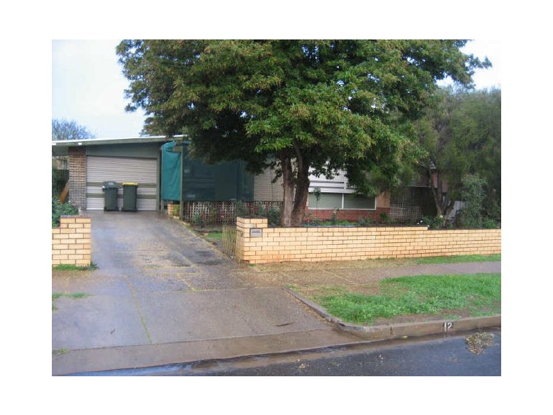 12 Parkinson Street, Elizabeth Downs SA 5113