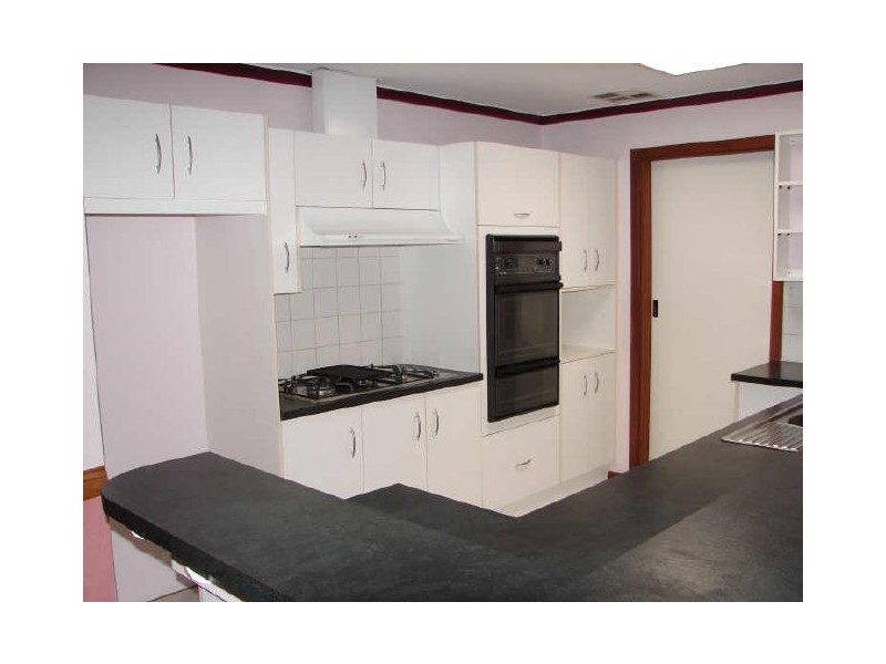 2 Victor Drive, Valley View SA 5093