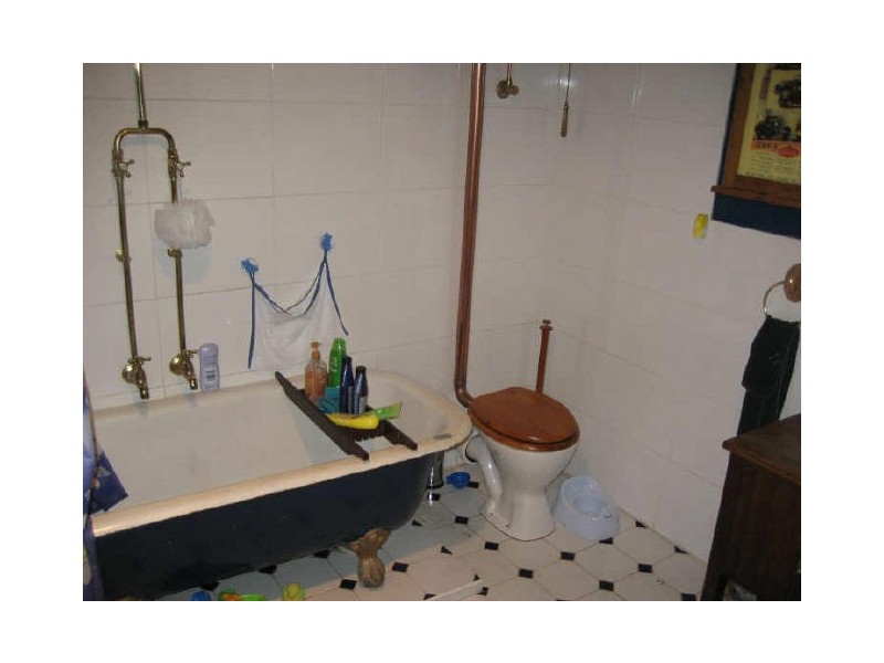 1 Bowen Street, Hamley Bridge SA 5401