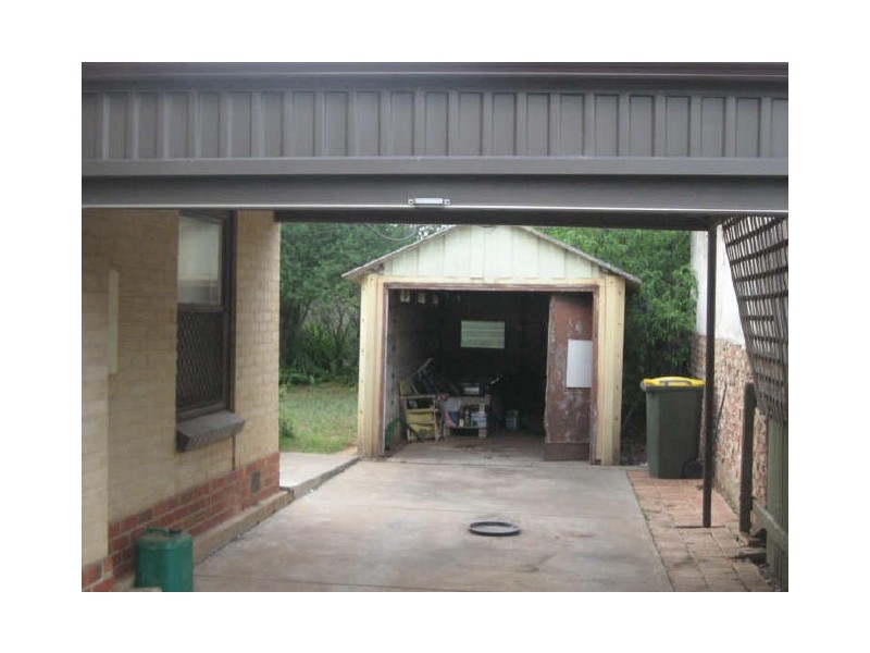 5 Sampson Road, Elizabeth Grove SA 5112