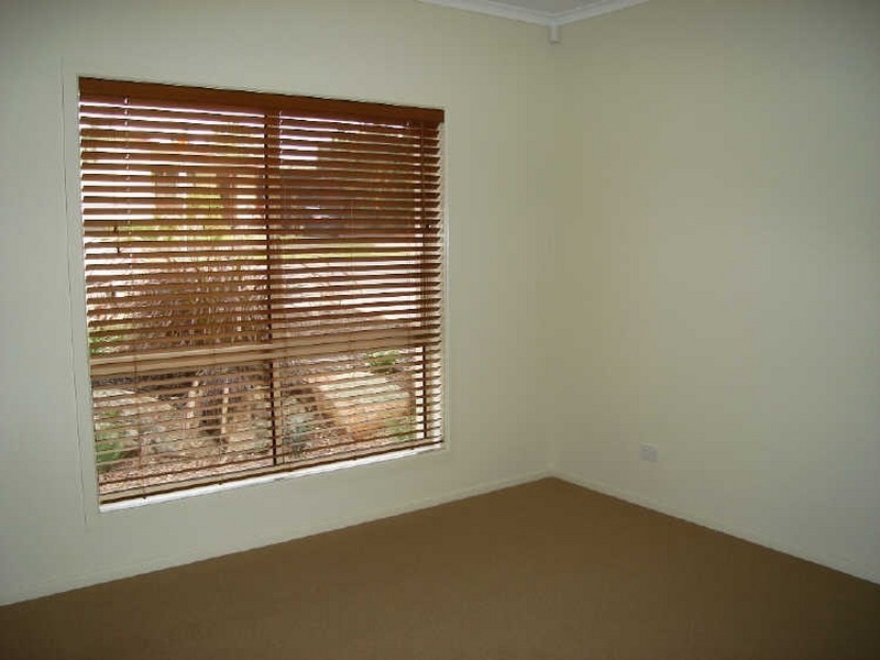 16 Cowra Avenue, Gilles Plains SA 5086
