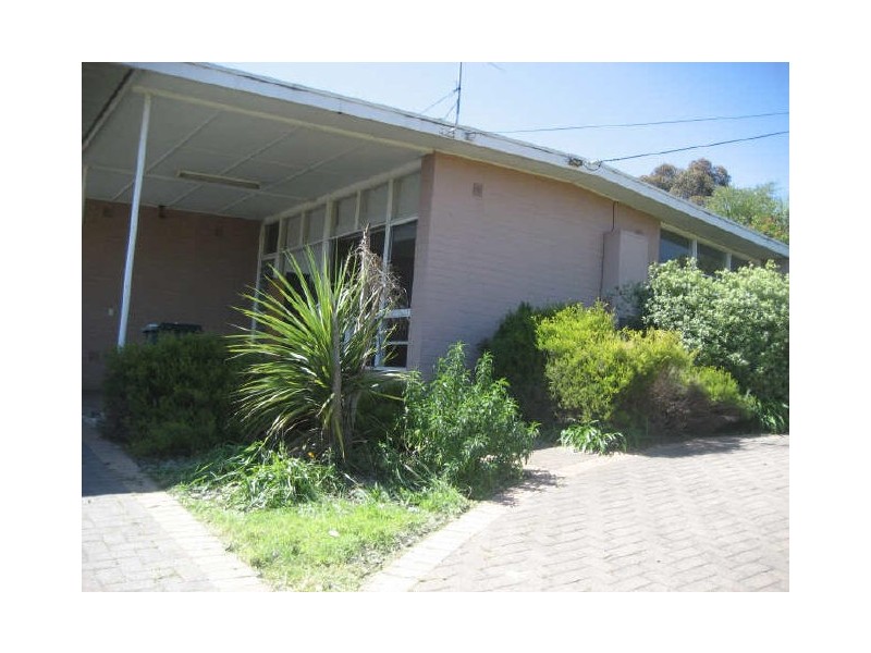 28 Julie Road, Para Hills SA 5096