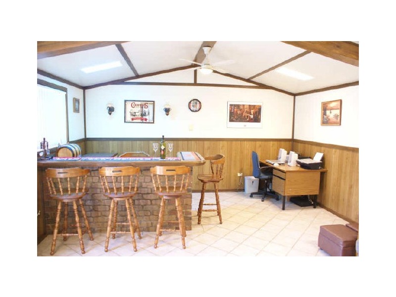 15 Chichester Court, Salisbury Heights SA 5109