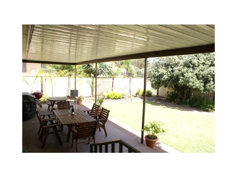 15 Chichester Court, Salisbury Heights SA 5109