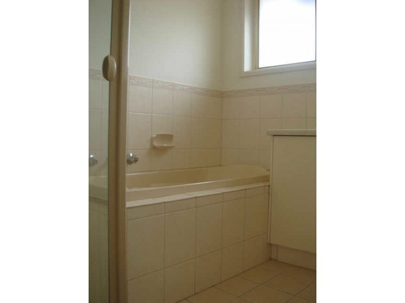 15 Blyth Street, Clearview SA 5085