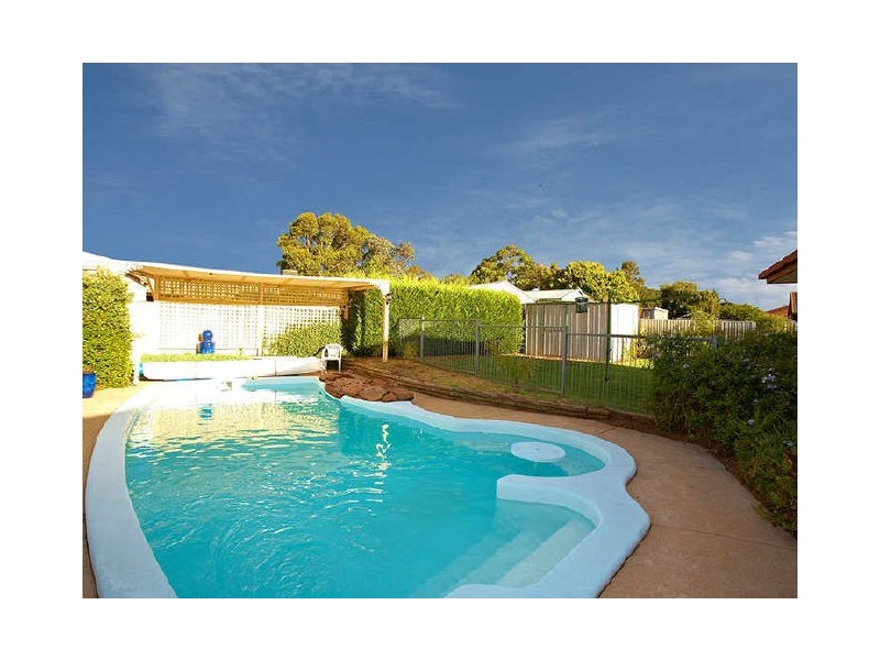 12 Gaylard Crescent, Redwood Park SA 5097