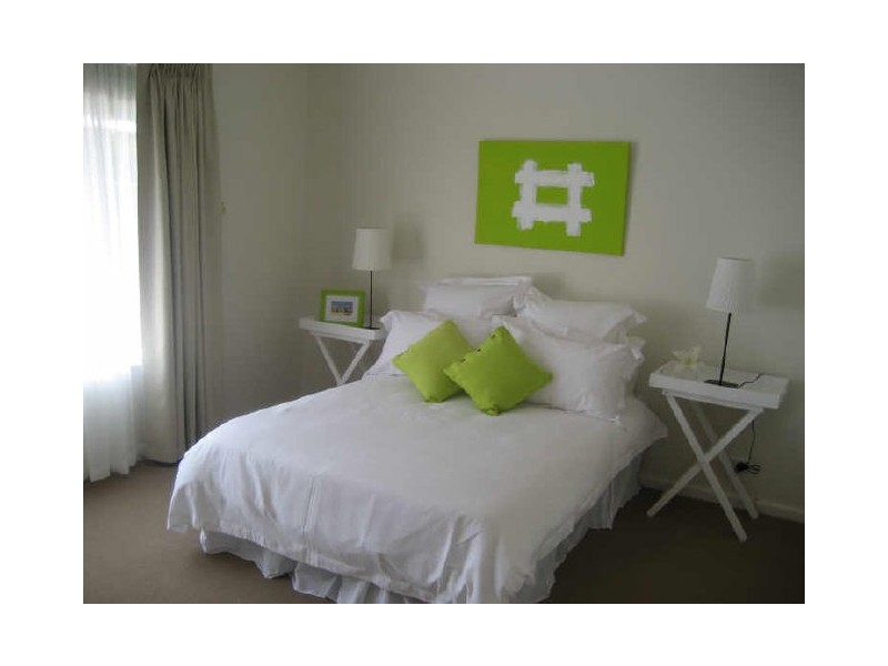 11 Kanya Road, Para Hills SA 5096