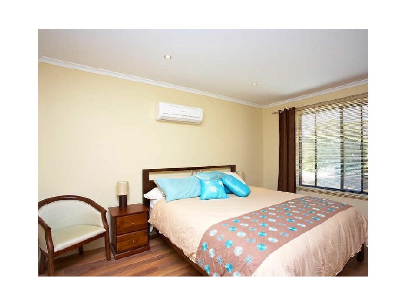 8 Elm Street, Ridgehaven SA 5097