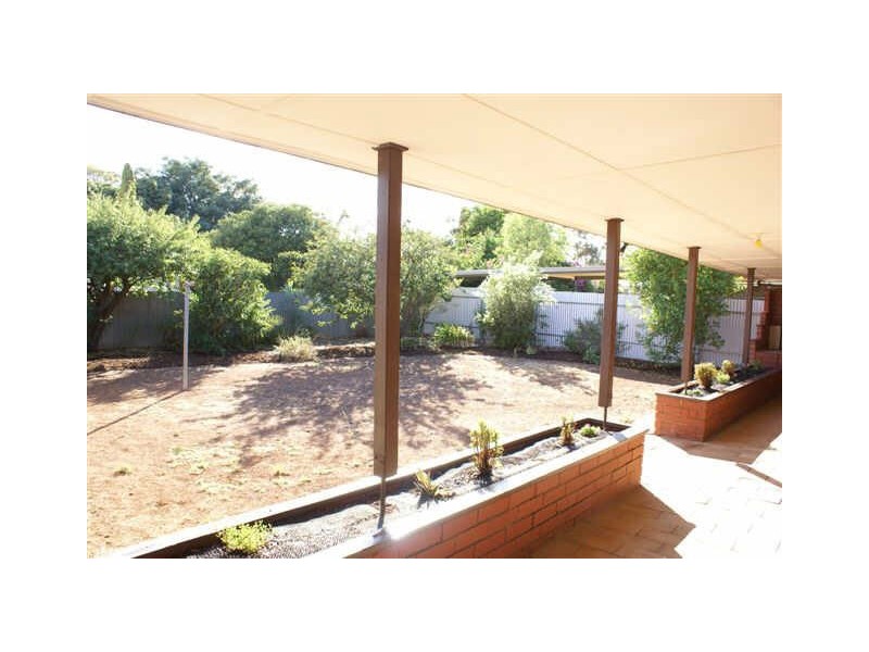 18 Garside Crescent, Salisbury East SA 5109