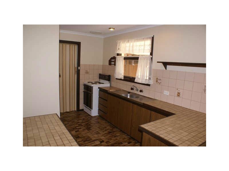 18 Garside Crescent, Salisbury East SA 5109