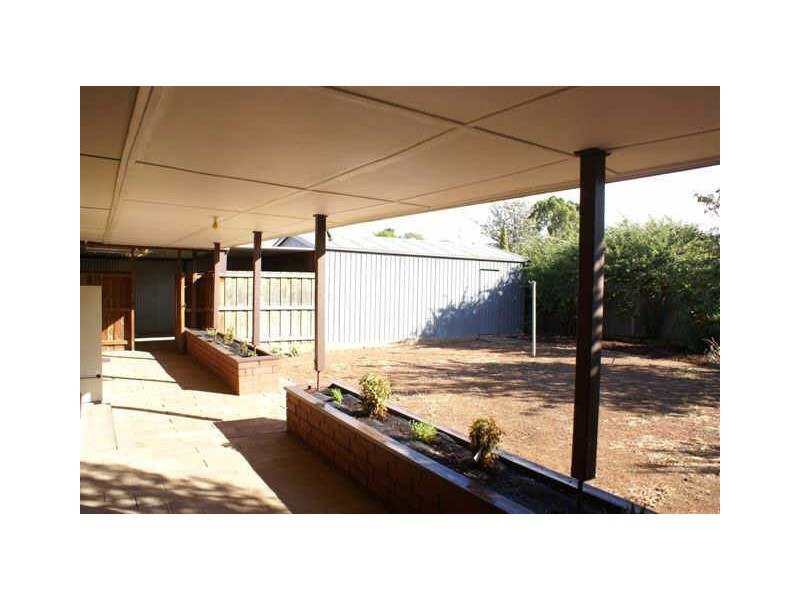 18 Garside Crescent, Salisbury East SA 5109