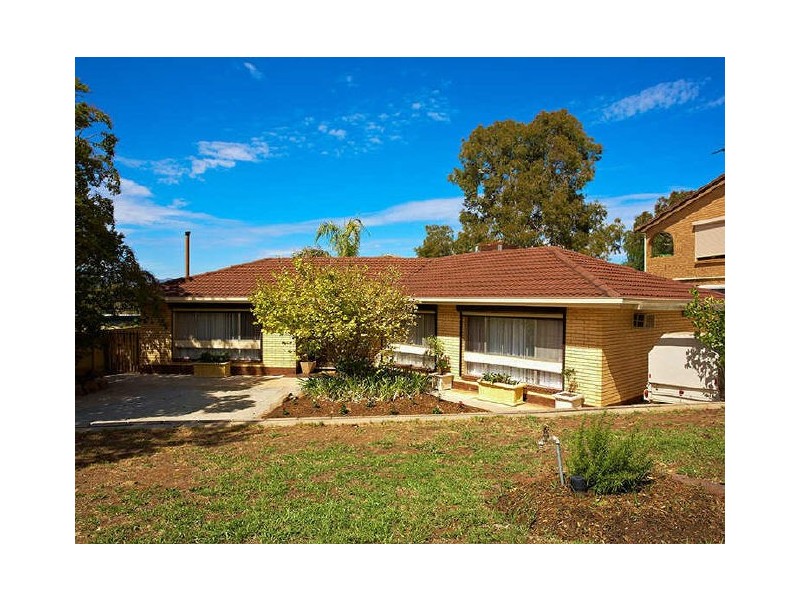 69 Helen Terrace, Valley View SA 5093