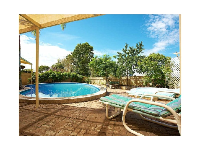 69 Helen Terrace, Valley View SA 5093
