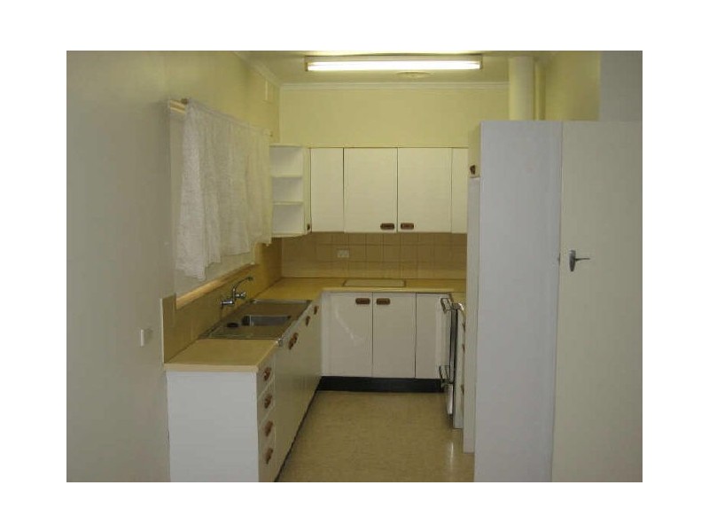 5 Helen Terrace, Valley View SA 5093