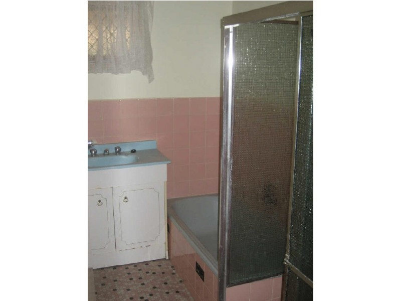 5 Helen Terrace, Valley View SA 5093