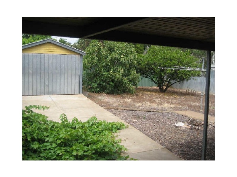 5 Helen Terrace, Valley View SA 5093