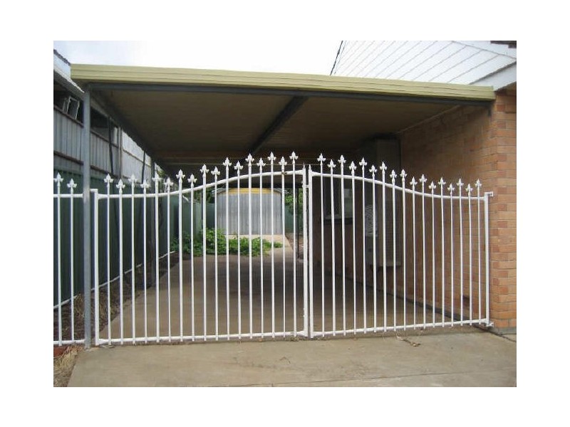 5 Helen Terrace, Valley View SA 5093