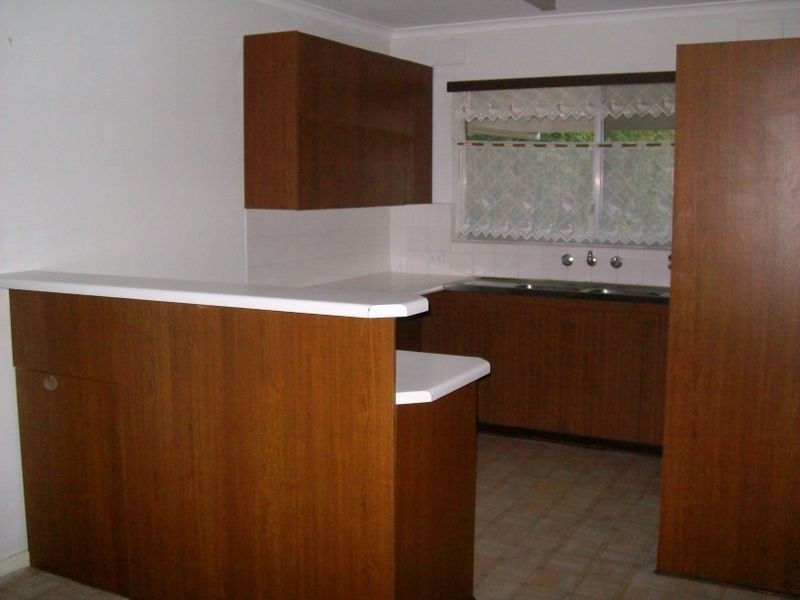 7 College Avenue, Valley View SA 5093