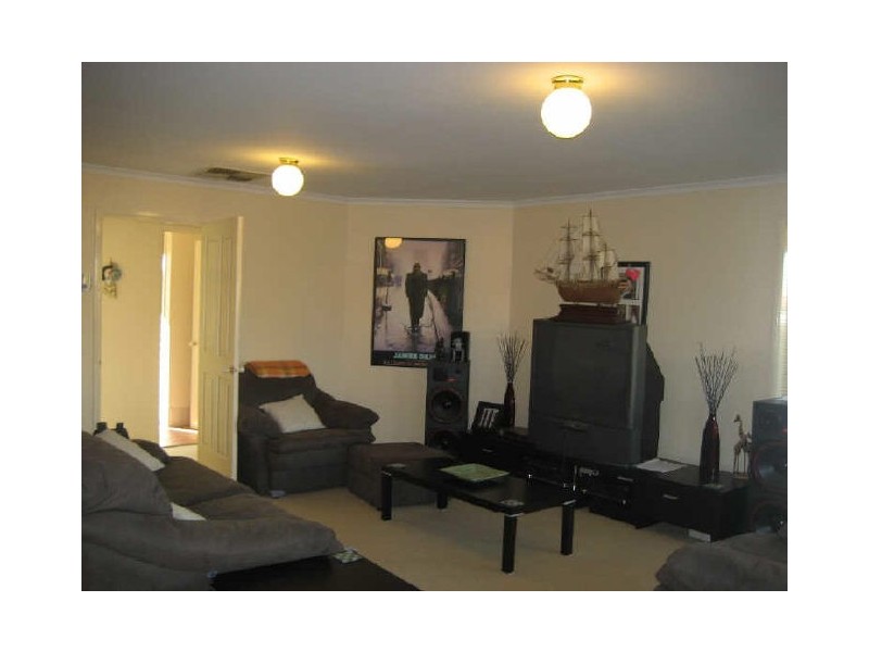 4 Hidcote Circuit, Oakden SA 5086