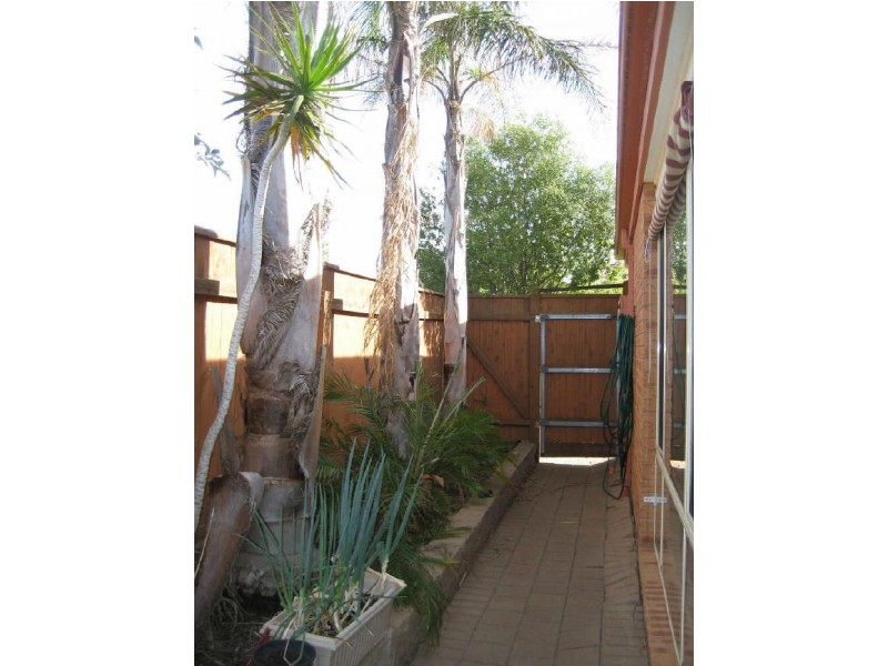 4 Hidcote Circuit, Oakden SA 5086