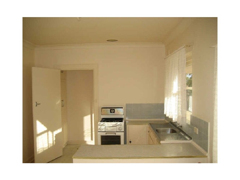 21 Clearview Crescent, Clearview SA 5085