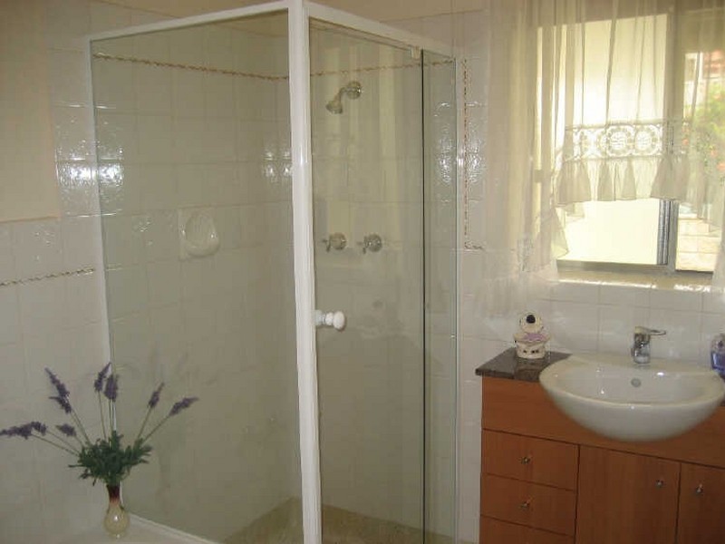 14 St Albans Avenue, Valley View SA 5093